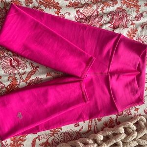 ALO yoga hot pink leggings